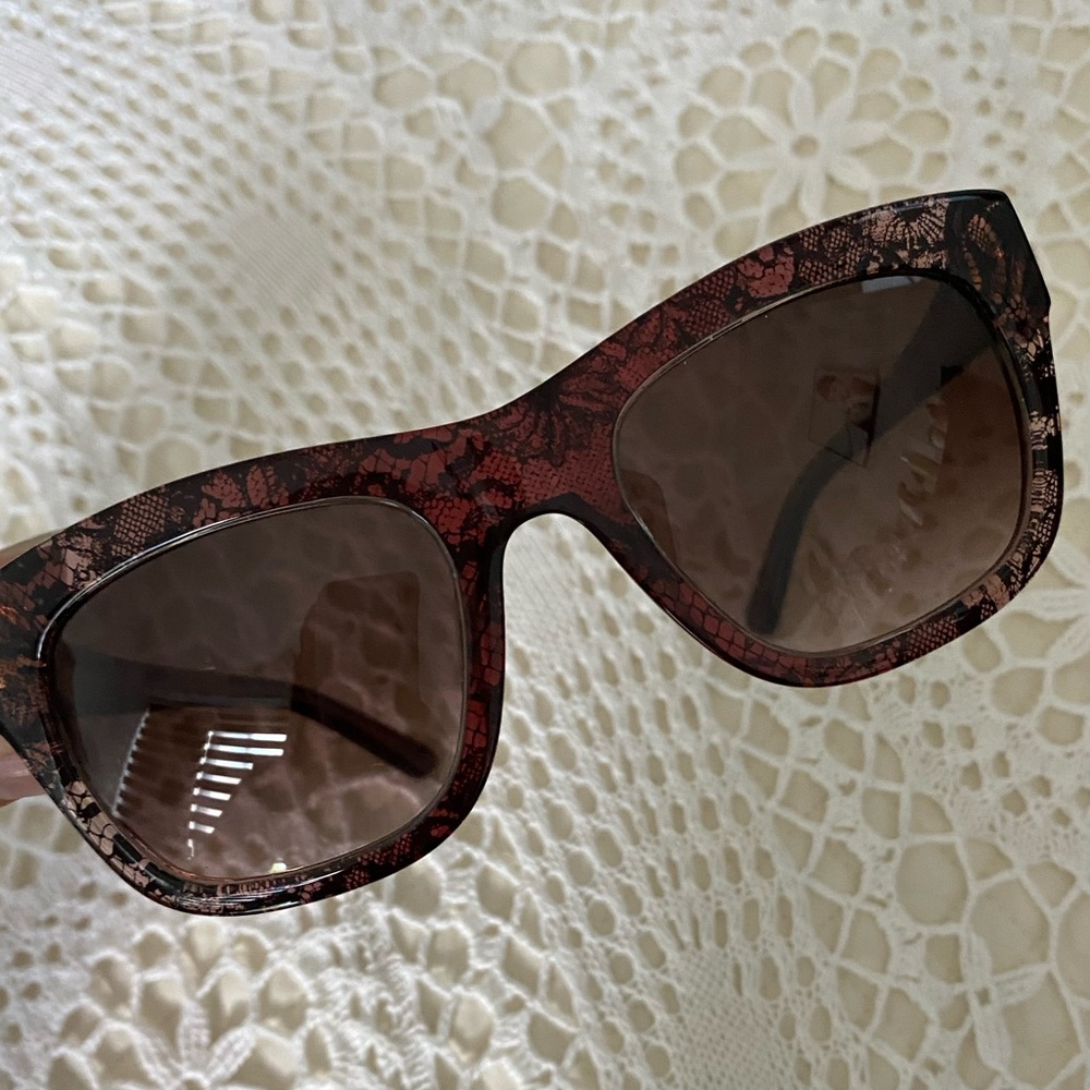 VALENTINO SUNGLASSES